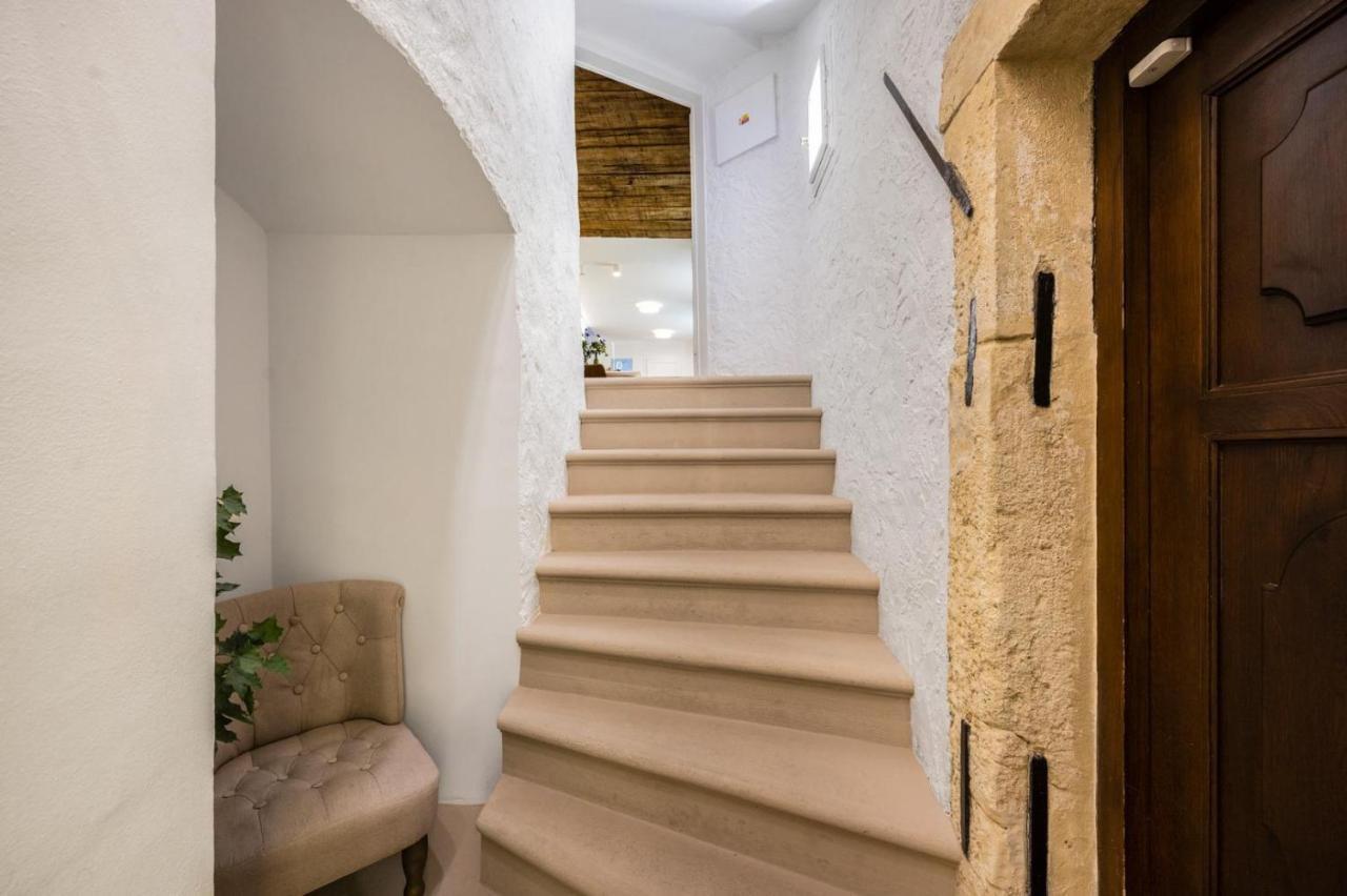 New Design & High Standard Apt From 16Th Century In Old Town-Free Parking 布拉迪斯拉发 外观 照片